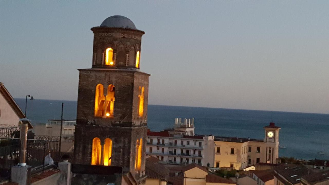Ferienwohnung Residenza Guarna Salerno Exterior foto