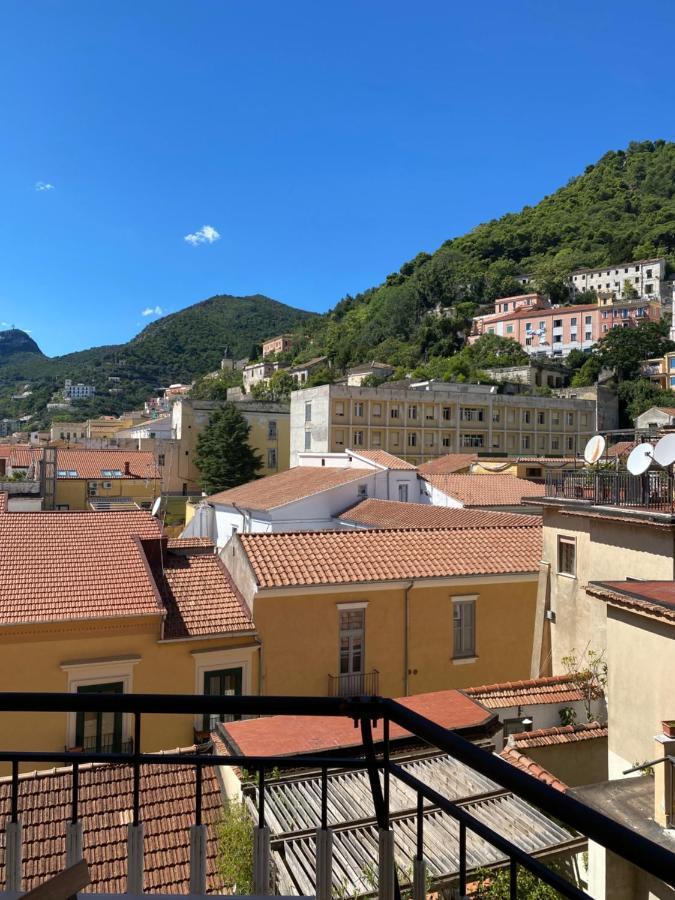 Ferienwohnung Residenza Guarna Salerno Exterior foto
