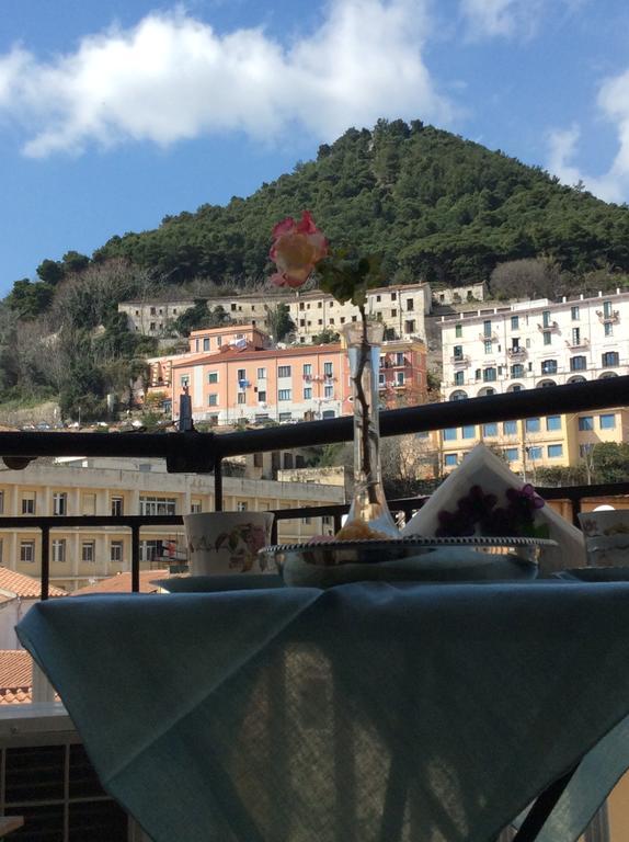 Ferienwohnung Residenza Guarna Salerno Exterior foto